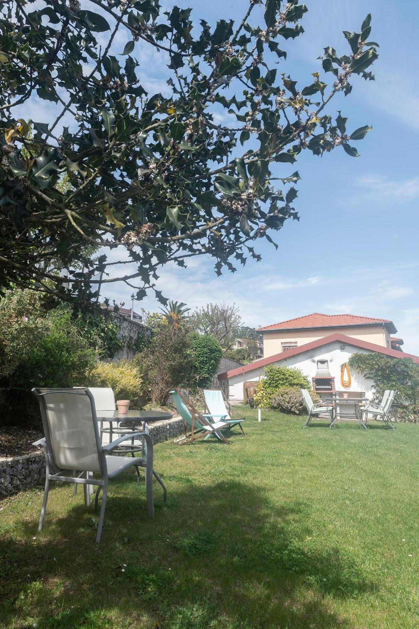 Apartamentos Turisticos La Flor Muros de Nalón Εξωτερικό φωτογραφία